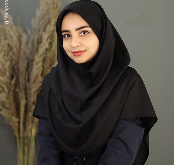 مقنعه مشكي نخی بروجرد